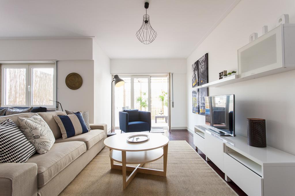 ALTIDO Superb 1-bed Apt with workspace&terrace, close to Avenida da Liberdade Lisboa Exterior foto
