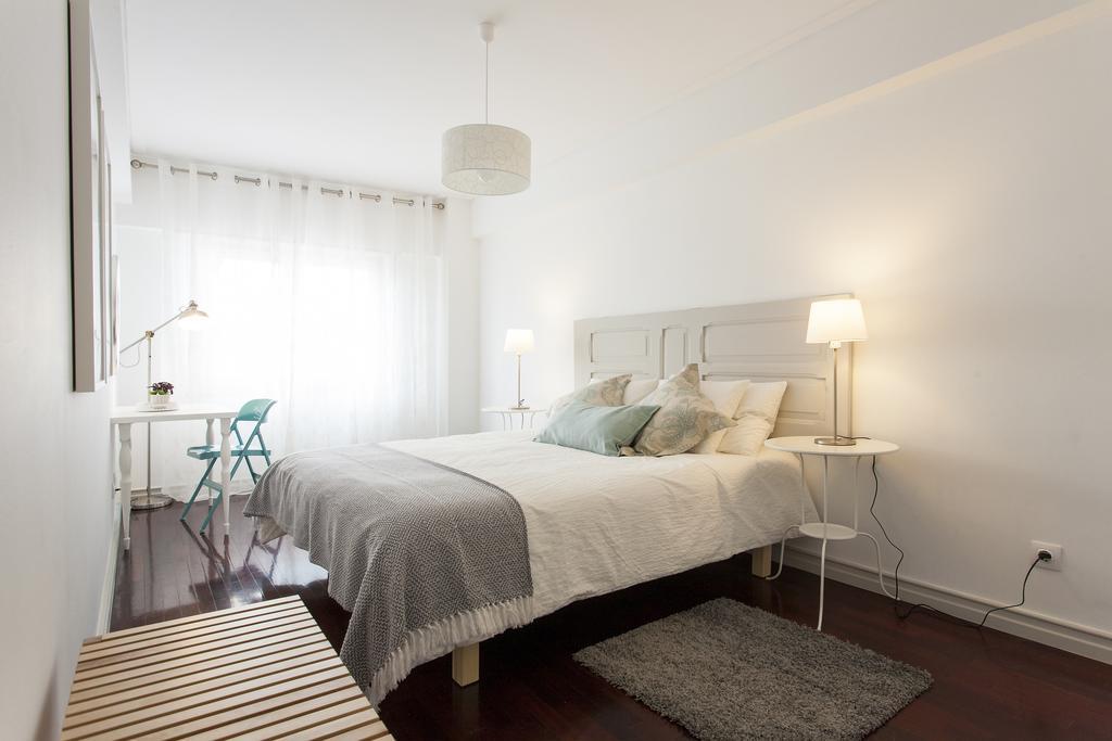 ALTIDO Superb 1-bed Apt with workspace&terrace, close to Avenida da Liberdade Lisboa Exterior foto